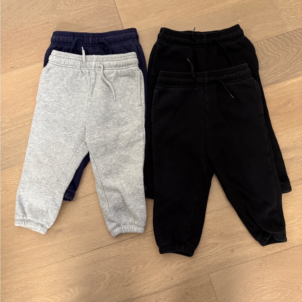 Baby Gap Sweatpants bundle - Black, Gray, and Navy ( set of 4)
